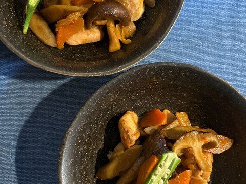 鶏とごぼうの煮物 キムチ入り